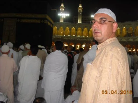 Sarfraz Khan