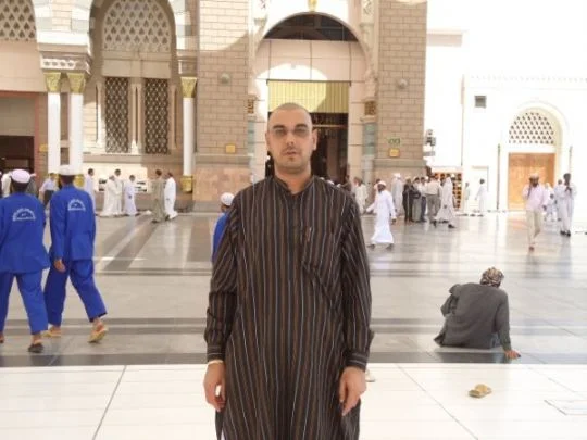 Sarfraz Khan